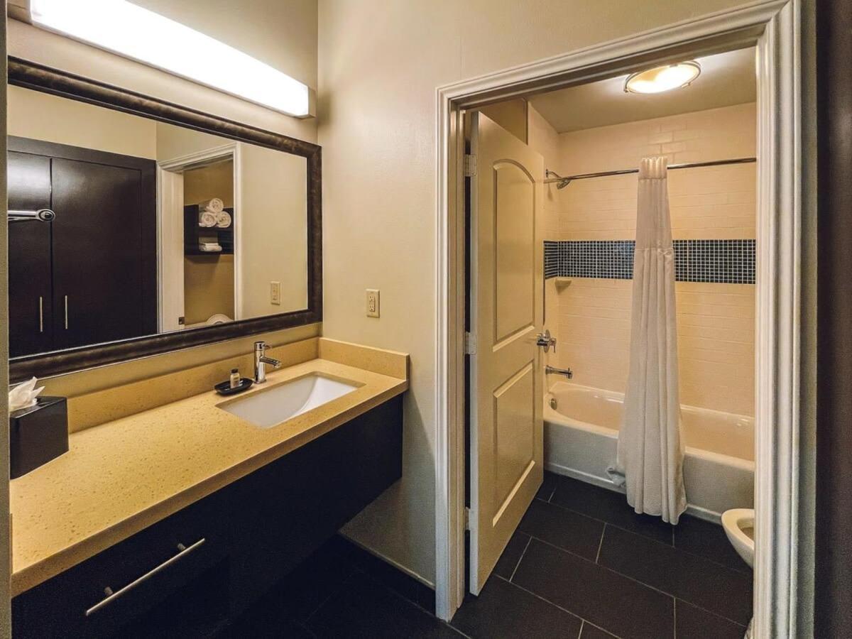 Free Parking Free Wifi With Kitchen Washer Dryer Relux Studio Group 2 Daire Houston Dış mekan fotoğraf